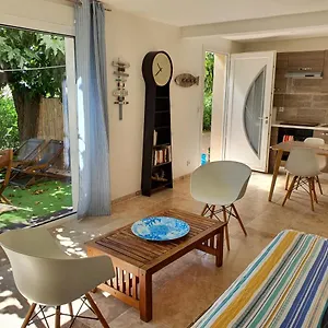 https://villa-reva-appartement.fr-provencehotel.com